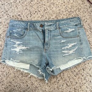 American eagle distressed shorts